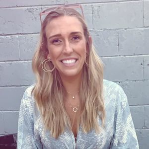 Meet your Posher, Whitney